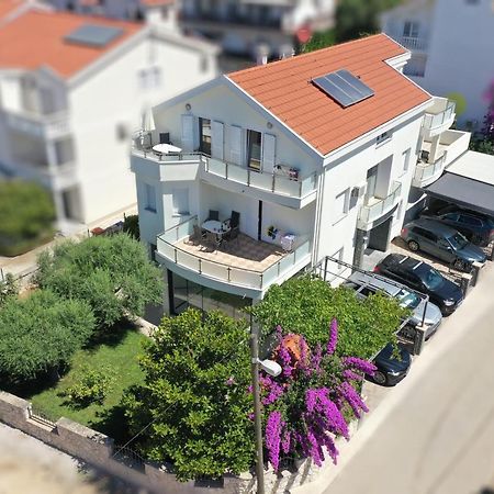 Apartments Dumancic Биоград-на-Мору Экстерьер фото
