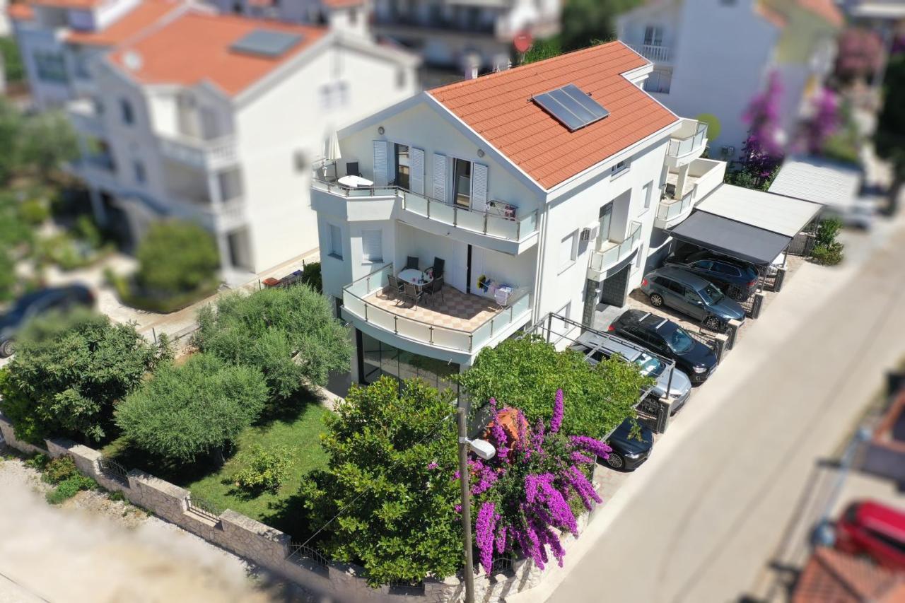 Apartments Dumancic Биоград-на-Мору Экстерьер фото