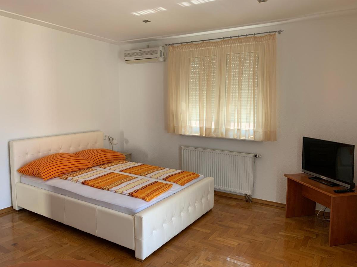 Apartments Dumancic Биоград-на-Мору Экстерьер фото